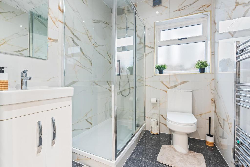 The Wembley Residence — Bathroom